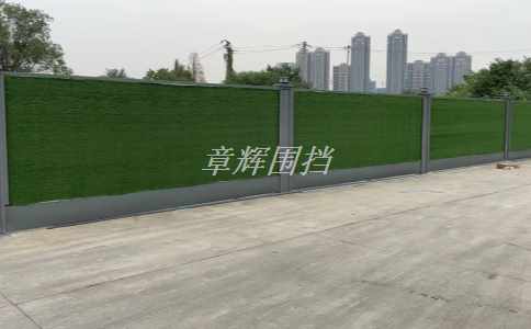 如何確保金屬圍擋定型標準的一致性？(介紹金屬圍擋生產流程中的質量管理措施)