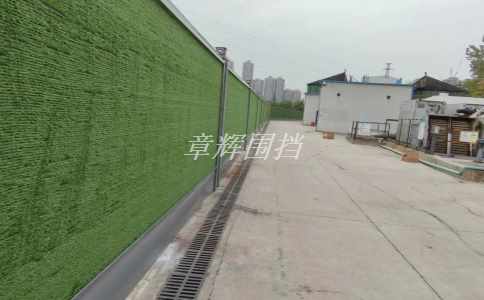 金屬圍擋的耐火性能和安全性如何考慮？